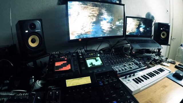 Akai MPC 2500 beat - Through Smog (NOITRO BEATS "MACHINERY" EP) смотреть онлайн