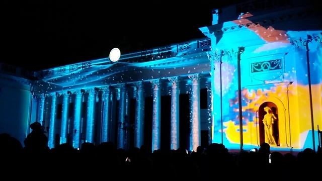 Лазерное шоу на Думской площади Одесса 2020 смотреть онлайн