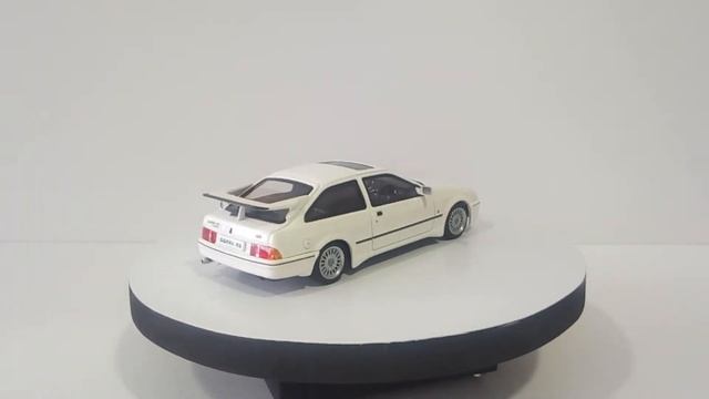 Ford Sierra RS Cosworth (1987) Autoart 1:43 смотреть онлайн