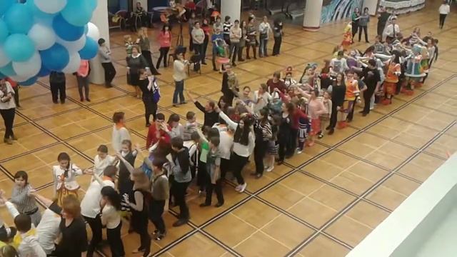 Кремлевская ёлка 2013 - 2014, ручеек / Кадышева бежит ручей смотреть онлайн