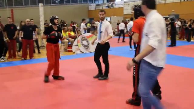 Sneak peak into the fights..Sensei Stefan's semi-final! 💪 #SpanishOpen2017 смотреть онлайн