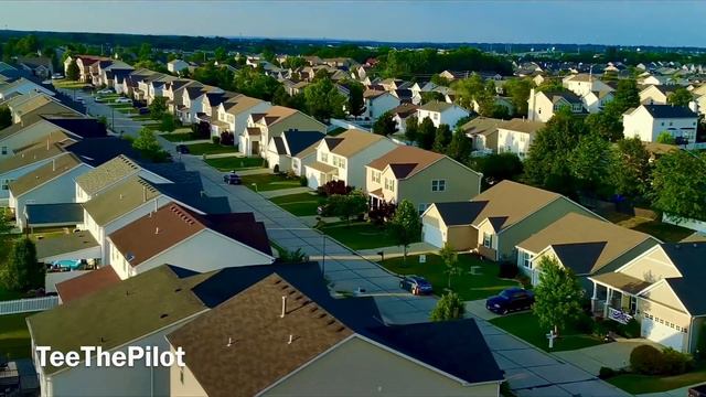 Been neglecting the FIMI X8 SE 2022 for the DJI MINI SE. No more! Footage. ‘Neighborhood Summer’ смотреть онлайн