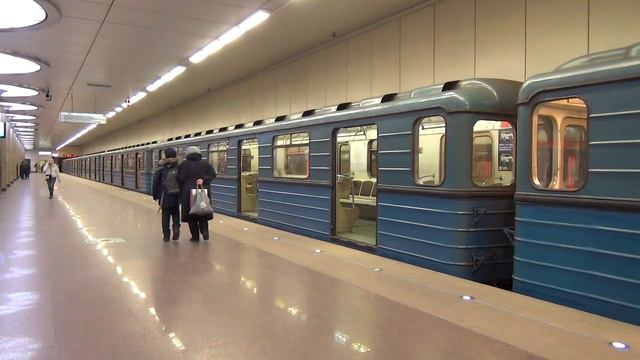 Станция м.Котельники метропоезд Еж3 смотреть онлайн