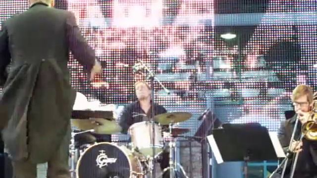 The Matthew Herbert Big Band live@synch festival athens 2009 смотреть онлайн