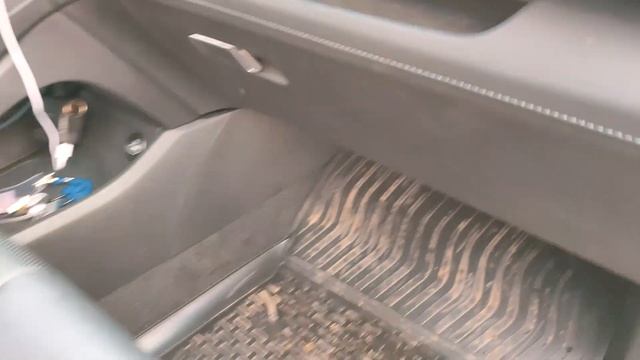 Новый Santa Fe удивил! Лучше чем Kia Sorento? Есть ли будущее у онлайн продаж от Hyundai?