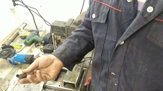 Такой инструмент пригодится в каждой мастерской!! Отличная идея своими руками! смотреть онлайн