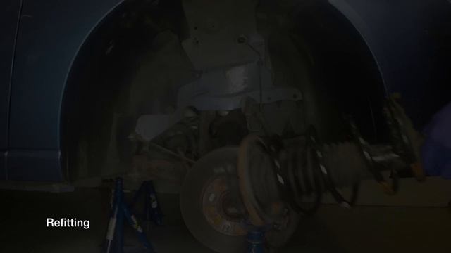 Ford Focus (2001 - 2005) - Front suspension strut replacement смотреть онлайн