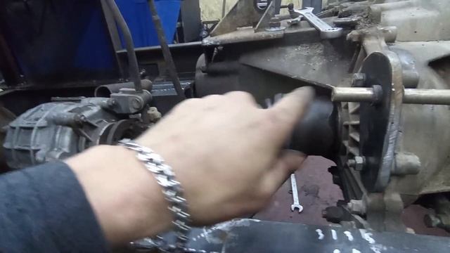 мини трактор классика, полный привод. кулиса на кпп 09,10 смотреть онлайн