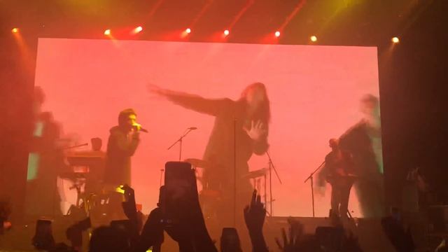 LANY – Super Far (Malibu Nights World Tour, Moscow, 04/02/19) смотреть онлайн