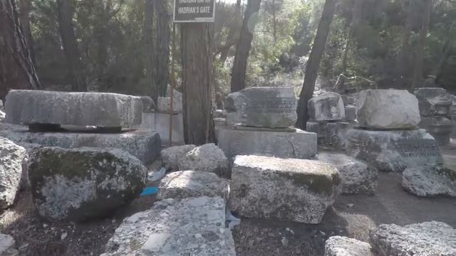 GoPro Hero 5 - Stunning video of Hadrian’s Gate at the ancient city of Phaselis, Antalya Turkey смотреть онлайн