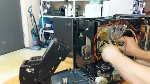 Кофемашина Siemens не делает кофе, вода сливаемся в потдон