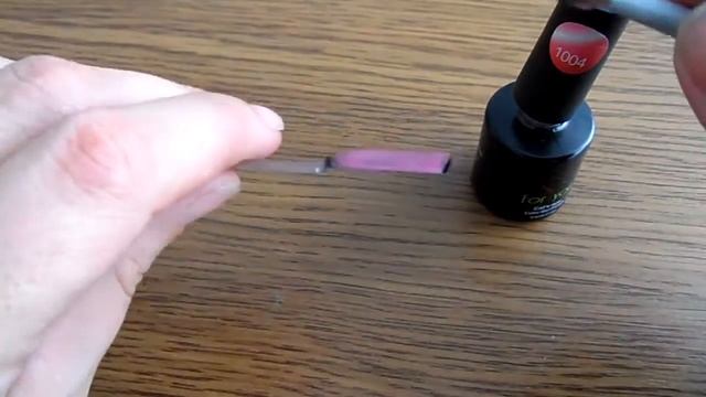 Гель лак FOR YOU "Кошачий глаз" №1004 на черной подложке смотреть онлайн