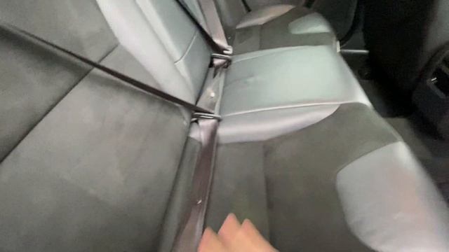 VOLVO XC60 2.4 D4 R-DESIGN NAV AWD 5d 187 BHP смотреть онлайн