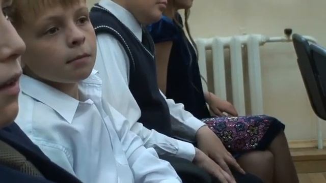 2010 Выпуск после четвертого класса школы №3.Тверь.ч.1 смотреть онлайн