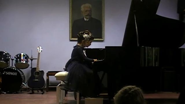 Миронова-Велигурская Ребекка, Спирина Емилия. С.Прокофьев "Отъезд Золушки..", К.Хачатурян "Помидор" смотреть онлайн