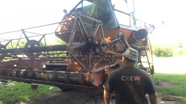 Запуск комбайна нива СК-5 смотреть онлайн