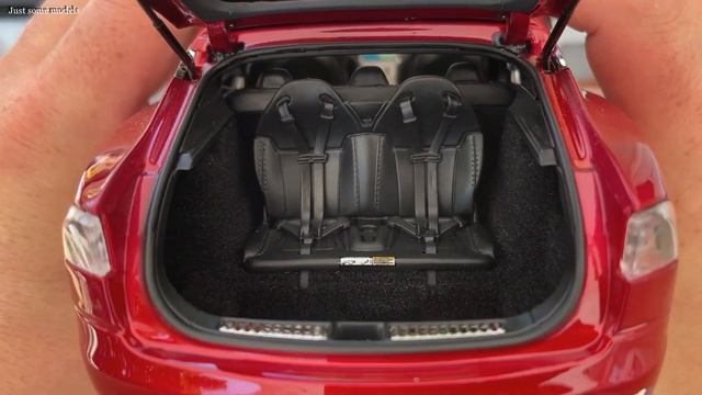 1:18 Tesla Model S P100D, Multi-coat Red - Tesla Dealer [Unboxing]