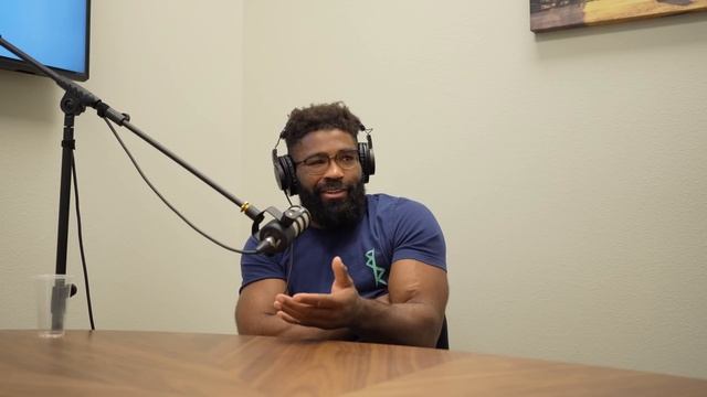 The Man Dance with Sean Strickland and Chris "Actionman" Curtis | Episode 2 смотреть онлайн