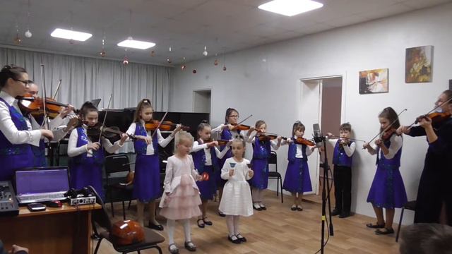Колядка "Ой, у Ієрусалимі" / Играет ансамбль скрипачей. смотреть онлайн