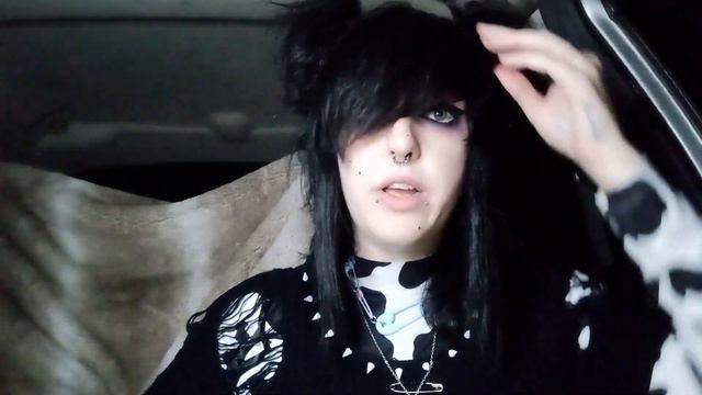 unboxing my new Akai mpk mini midi keyboard in my car at 1:30am смотреть онлайн