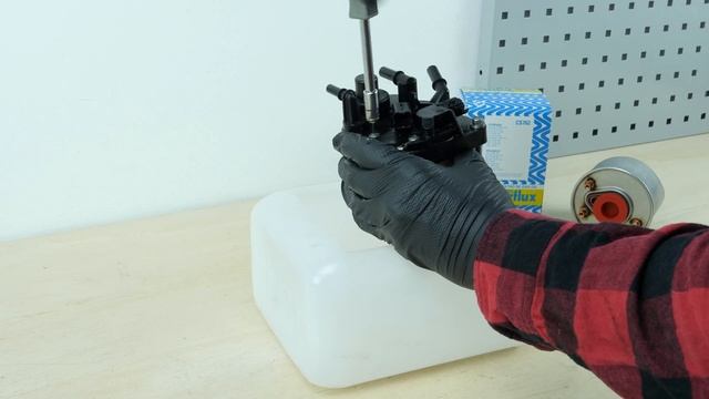 Wie Peugeot 3008 1 1.6 HDI Kraftstofffilter wechseln ⛽ смотреть онлайн