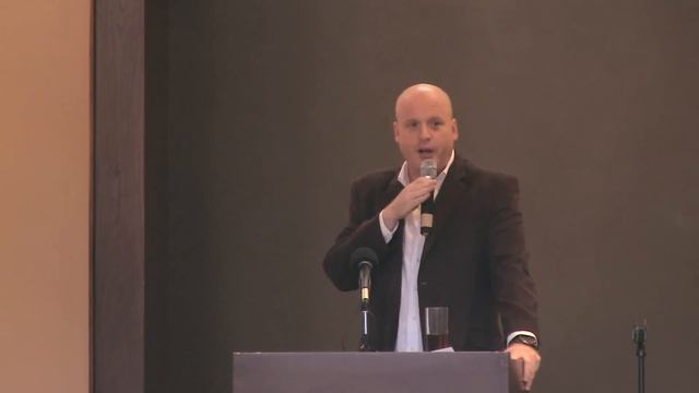 Radley Balko on The Militarized Police State смотреть онлайн