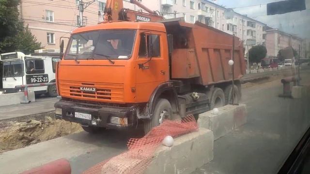 Ремонт Первомайского проспекта из окна троллейбуса ЗиУ-682Г [Г00] №3045 маршрутом №5 смотреть онлайн