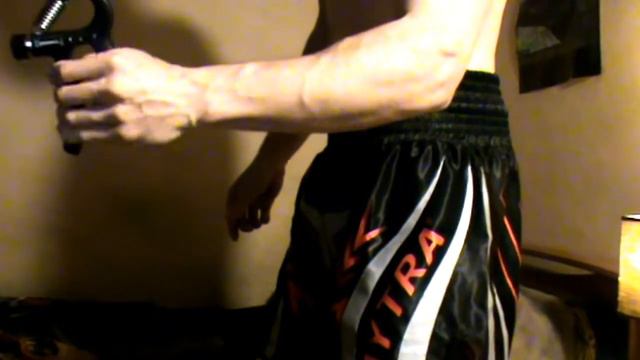Hand Grip MAX RESISTANCE 60 kg/132 lb [CHICLEW] смотреть онлайн