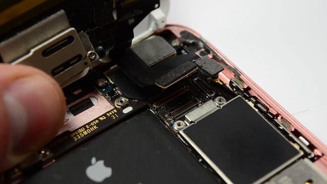 Замена аккумуляторной батареи (АКБ) на iPhone 6s смотреть онлайн