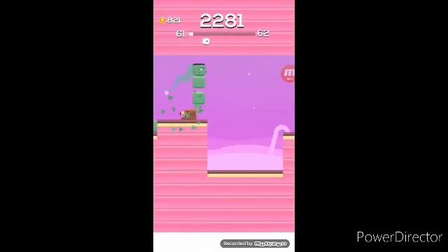 Играю в игру Square Bird. Скачай тоже смотреть онлайн