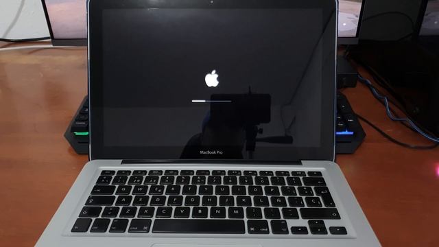 Reiniciar NVRAM, PRAM y SMC en nuestras MacBook Pro y MacBook Air con Intel смотреть онлайн