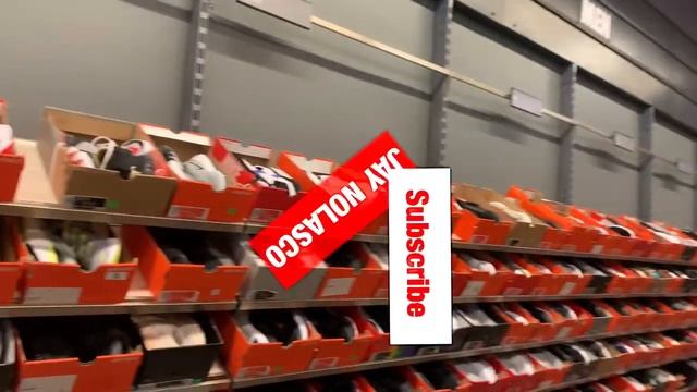NIKE FACTORY CLOSING SOON смотреть онлайн