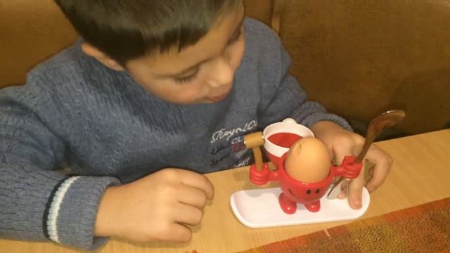 Видеообзор подставки для яиц.