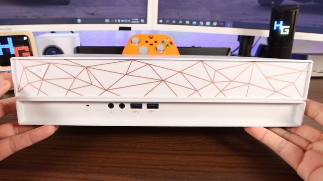 WORLD'S smallest* Gaming / Content Creation PC!!! смотреть онлайн