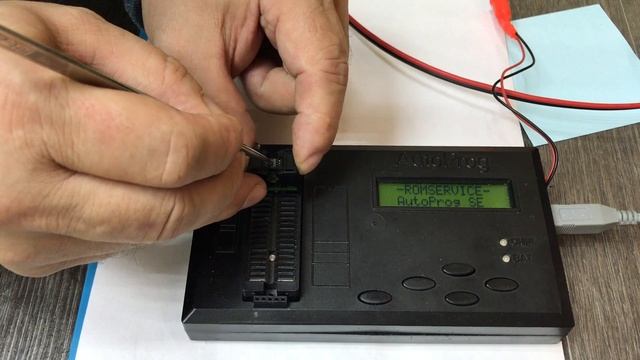 Сузуки Витара (SUZUKI VITARA 2.0L V6) потеряны ключи. Делаем чипы ID 4C с TANGO KEY Programmer смотреть онлайн