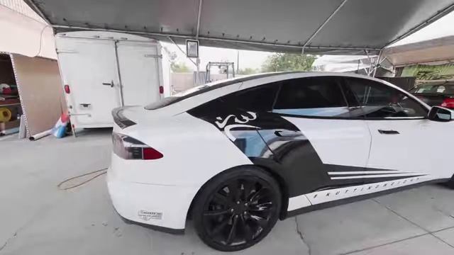 G2 Graphics - Tesla Model S Wrap смотреть онлайн