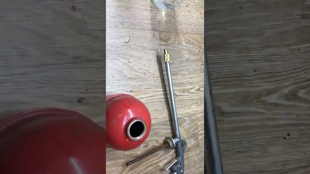 как я чистил защиту от пролившегося масла при замене масла в двигателе Avantis hunter 200 new lux смотреть онлайн