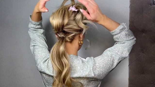Very Easy Updo Hairstyle | Wedding, Bridesmaid, Prom \ Очень простая прическа на свадьбу, выпускной смотреть онлайн
