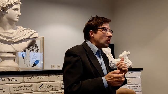 Алексей Пашкуров. Лекция. "Семён Бобров и Гавриил Каменев: поэты междумирья" (от 20.03.2023) смотреть онлайн