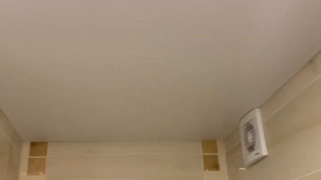 Затопили соседи? Натяжной потолок спасёт! Тест натяжного потолка.