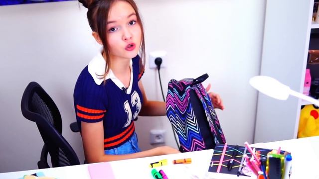 BACK TO SCHOOL 2018 / ТОП-10 ЛАЙФХАКОВ КАНЦЕЛЯРИЯ ДЛЯ ШКОЛЫ смотреть онлайн
