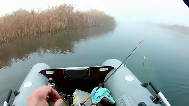 Крайняя осенняя рыбалка на щуку . смотреть онлайн