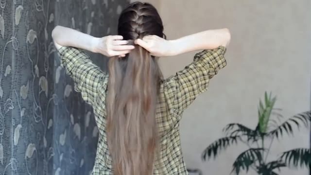 Французская коса // How to French braid смотреть онлайн