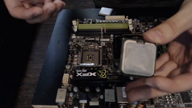 Intel LGA 771-775 MOD With a Xeon E5440 смотреть онлайн