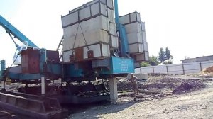 Сваевдавливающая машина. Вдавливание свай.