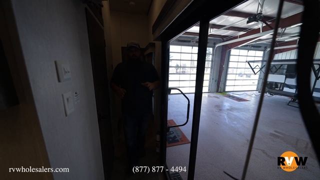 2022 Wildwood Grand Lodge 42DL Destination Trailer Walk-Through смотреть онлайн