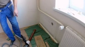 Сверление отверстия в фасаде здания под трассу кондиционера...