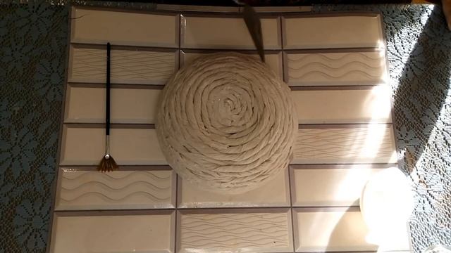 Корзинка / вазочка /конфетница из салфеток. Идея декора своими руками. DIY. Поделки. смотреть онлайн