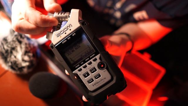 Распаковка Zoom H4n Pro | Первый Взгляд смотреть онлайн