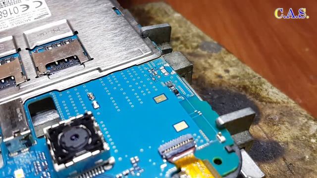 Samsung J1 Ace - не включается, J110, замена кнопки включения смотреть онлайн